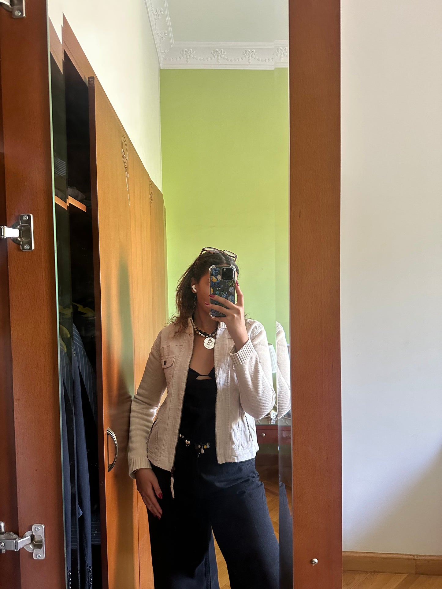 Beige Vintage Zip Up Knit Sleeve