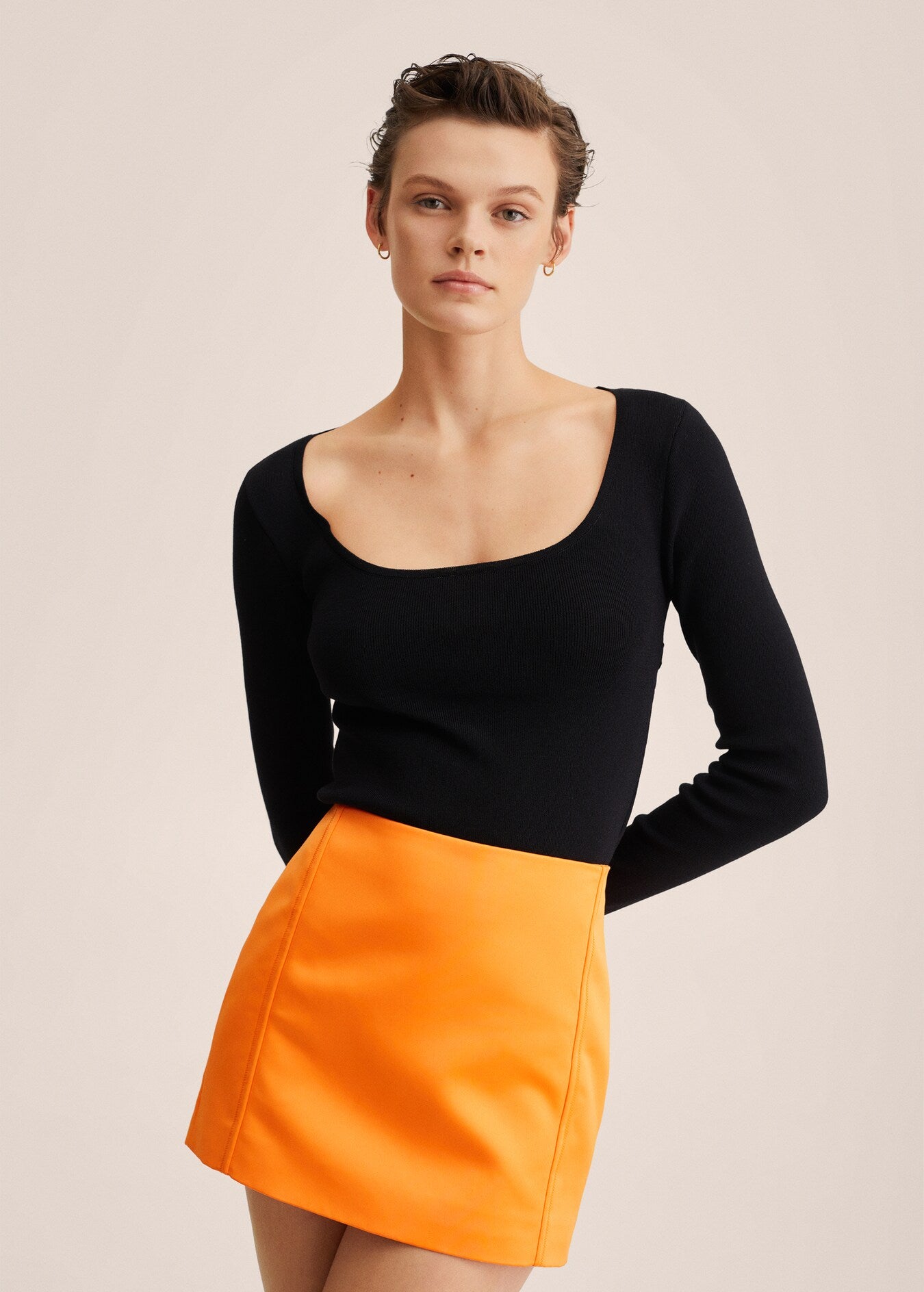 Backless Long Sleeve Top - Mango
