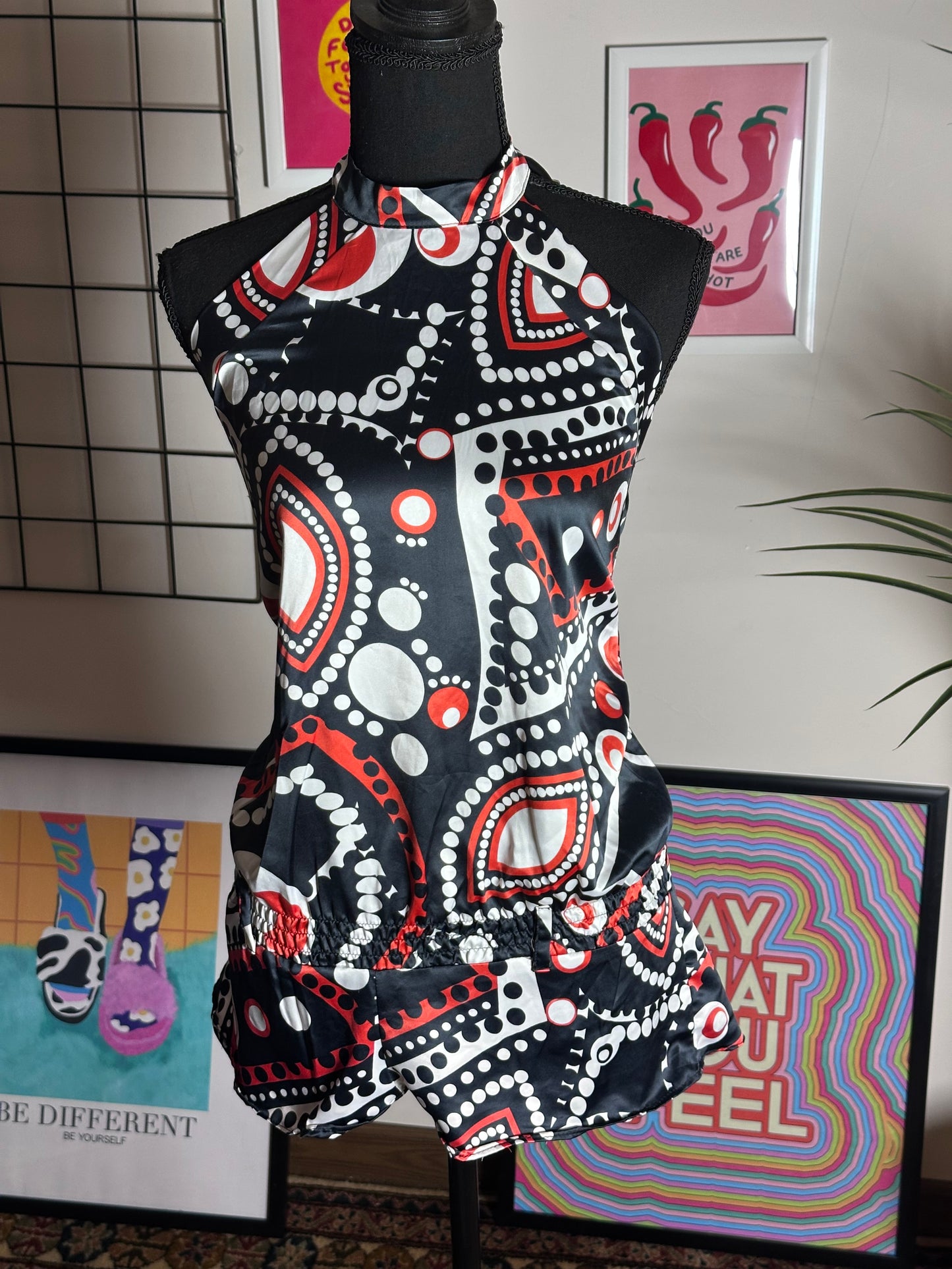 Retro Graphic Print (Large)