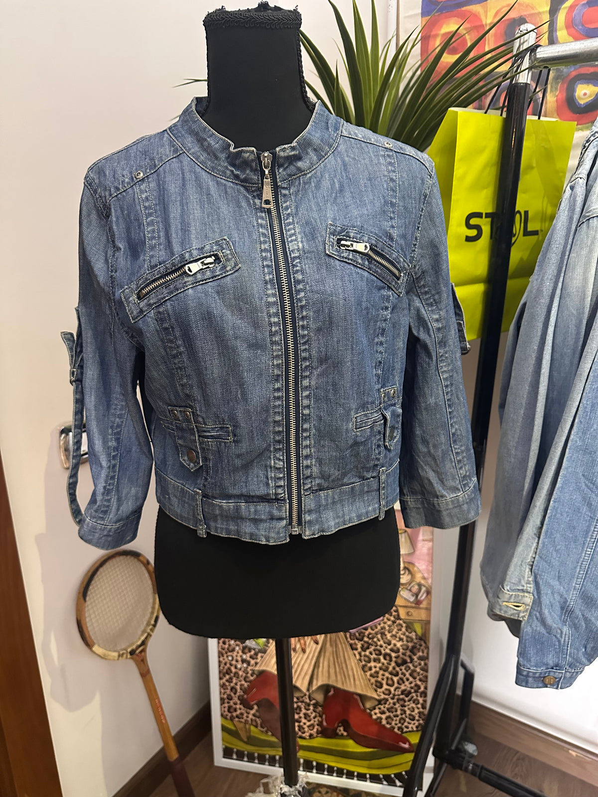 Cropped Zipped Up Denim (Large)
