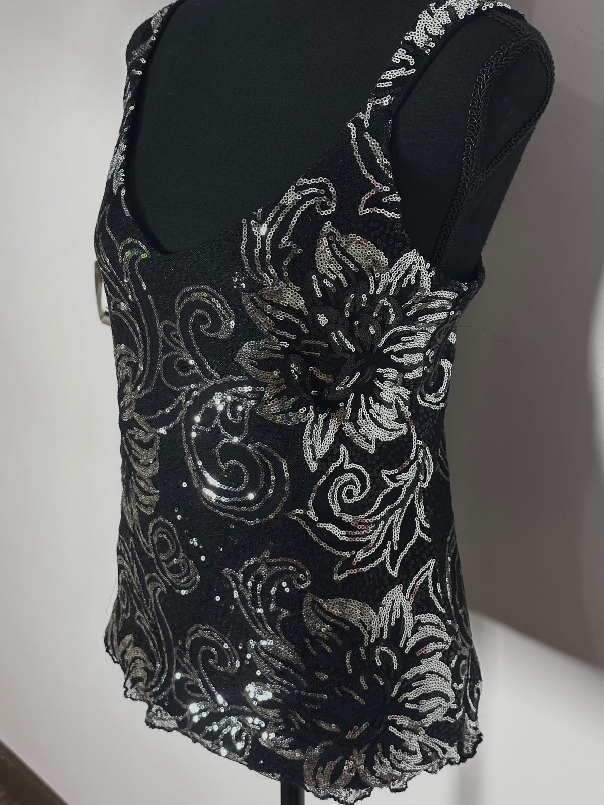 Black & Silver Sequin Top (X Large)