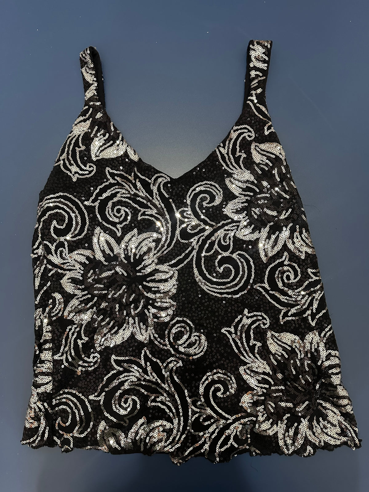Black & Silver Sequin Top (X Large)