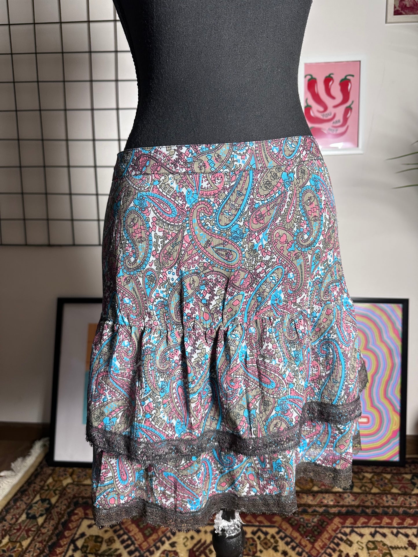 Patterned Lace Ruffle Skirt (Large)