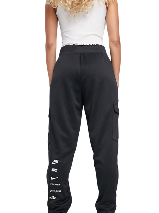 Cargo Pocket Joggers - Nike